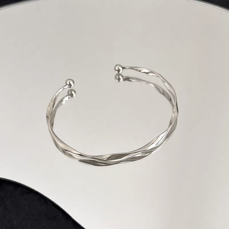Fischschwanz-Design für Frauen, süßes doppellagiges Mobius-Armband, Nischenpersönlichkeit, vielseitiges Temperament-Armband_voghion.com