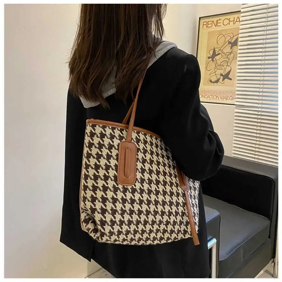 Fashionable Women's Shoulder Bag And Handbag In Houndstooth Style_voghion.com