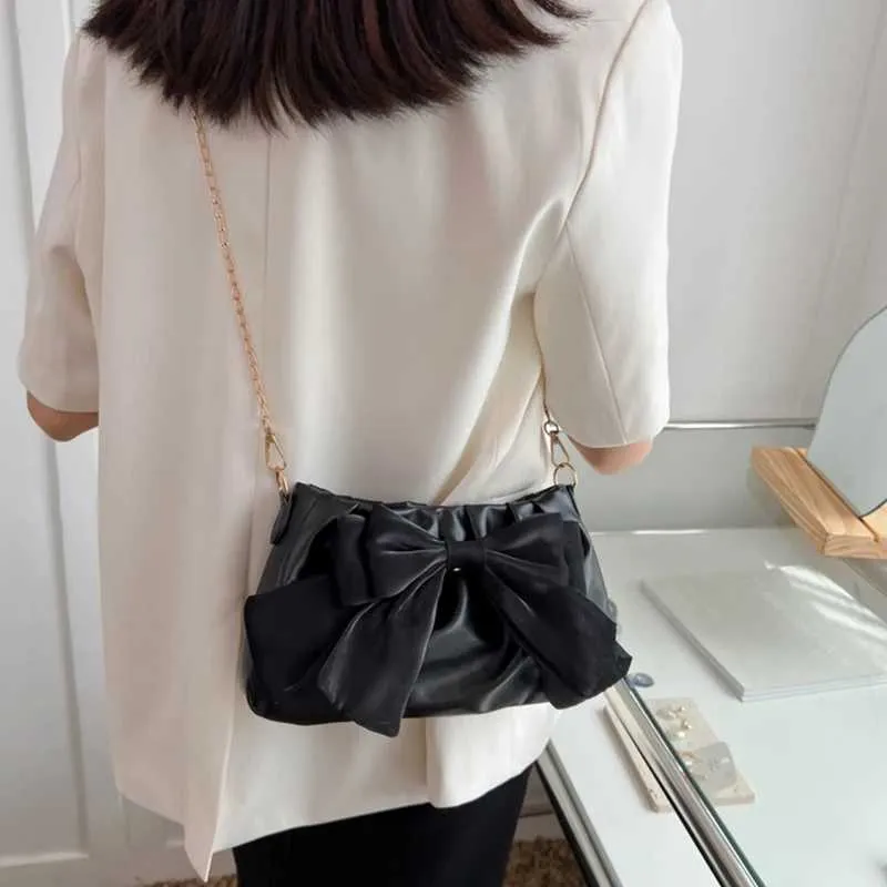 Woven Beach Shoulder Bag With Large Bow Detail For Women_voghion.com