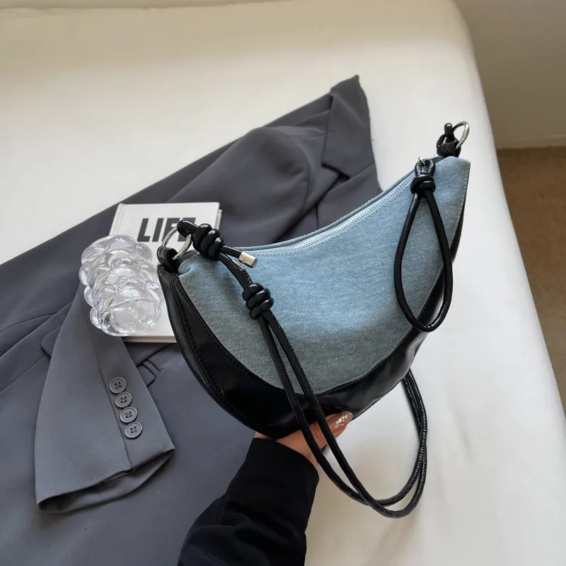 Saddle Crossbody | Solid Color Korean Style Shoulder Bag_voghion.com