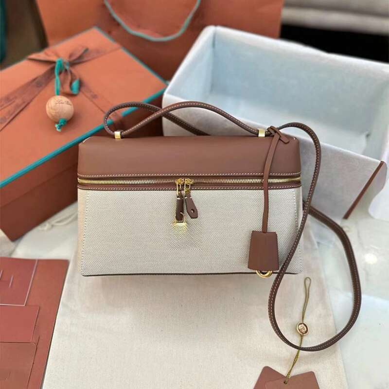Borsa a tracolla sottobraccio in vera tela da vela, cerniera in pelle, pelle in microfibra, fibbia obliqua dorata_voghion.com