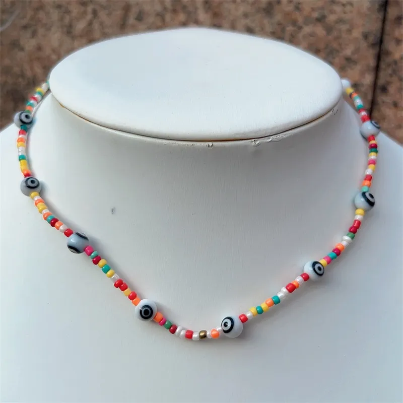 Kette bunt für Frauen Mode handgefertigt Daisy Blume Lächeln Charms Perlen Halsband Kunststoff Perlen Halskette Boho Schmuck_voghion.com