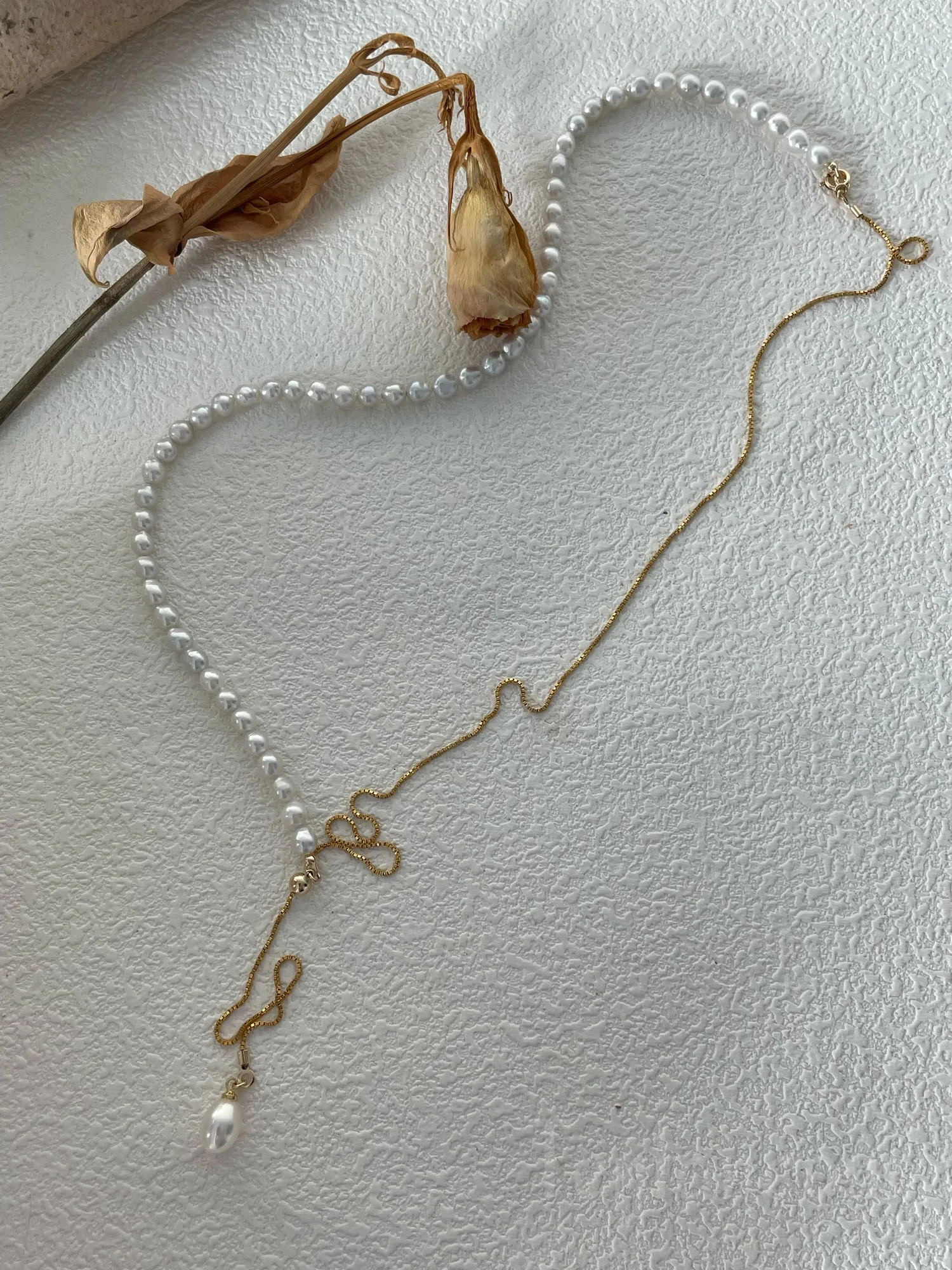 Mode USA k Guldpärlhalsband U-stil Smyckeset för kvinnor Kragekedja Vinter 240119_voghion.com