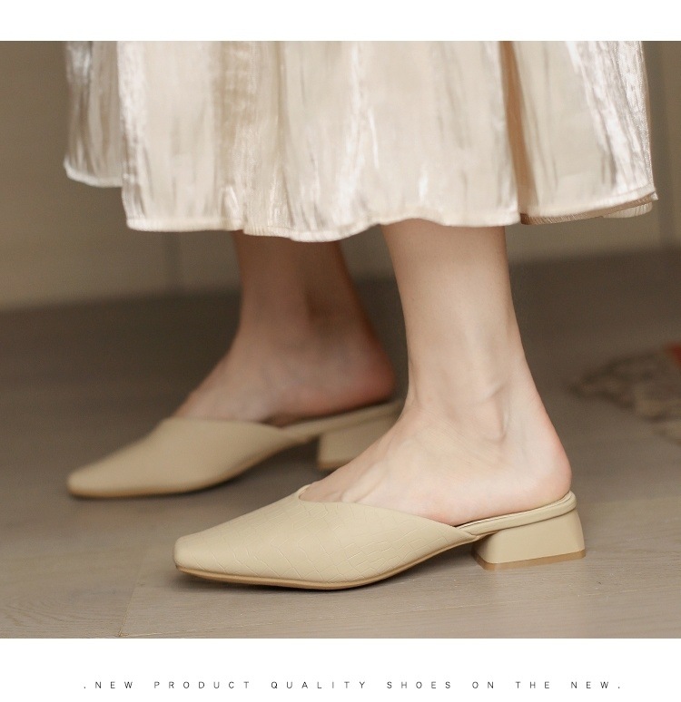 Baotou – demi-pantoufles pour femmes, vêtements d'extérieur, chaussures plates pointues, sandales Muller, nouvelle collection été 2024_voghion.com