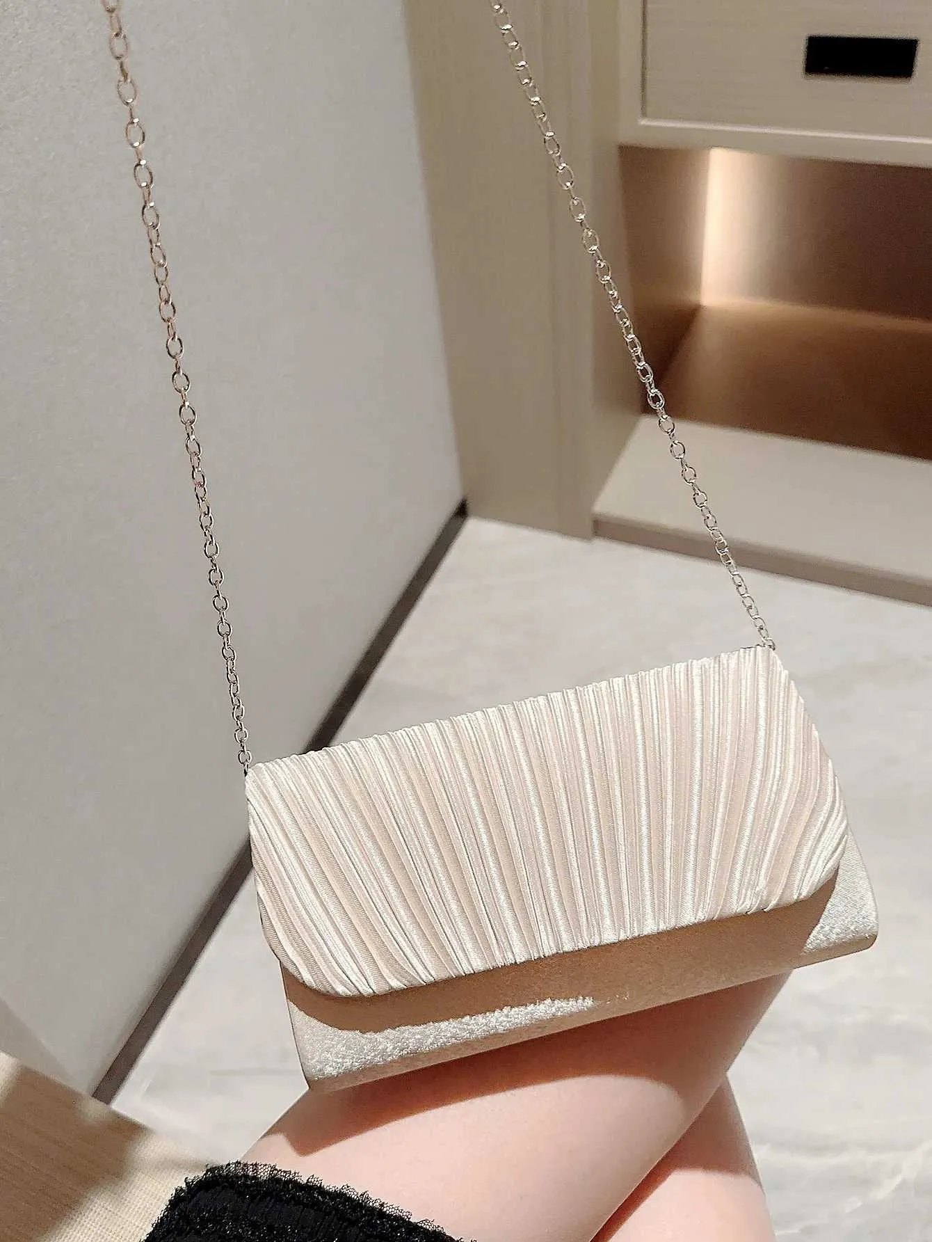 Damen elegant Satin Owendtasch Plisséiert Portemonnaie Formal Handtasche Party Ball Clutch mat Rhie Hochzäit Braut Y241019_voghion.com