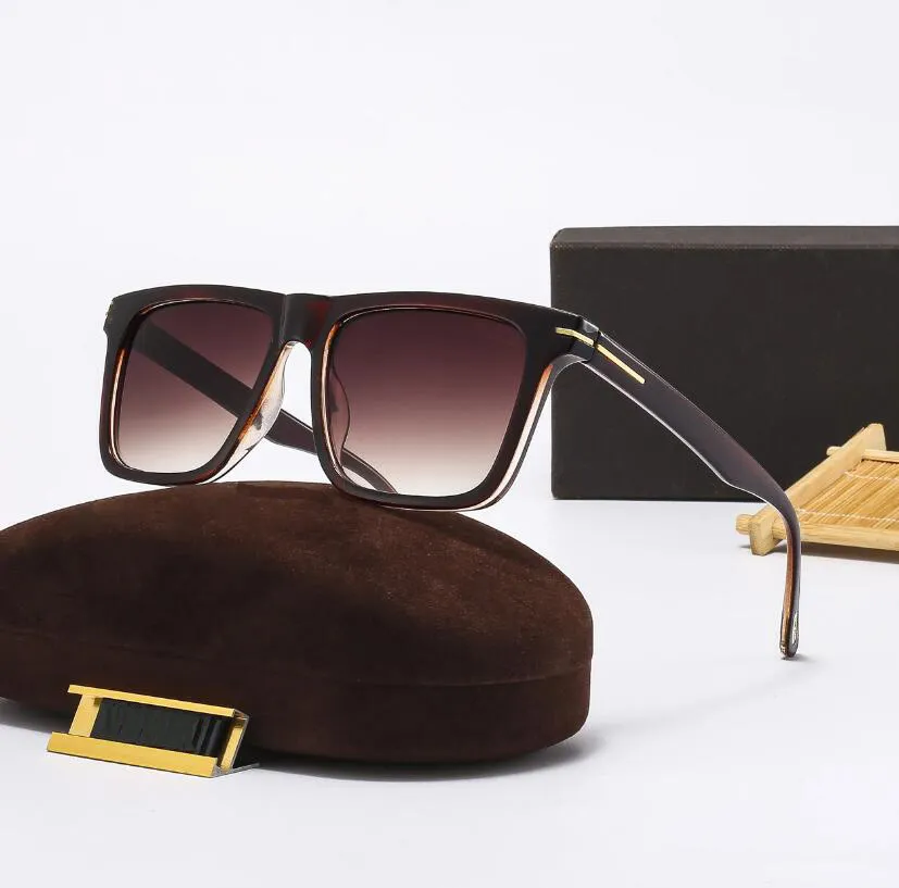 Donna Bello Sì Grande e Classico Donna Buono Fresco Cornice Specchio Radiazioni Persone Occhiali Da Sole Designer Moda Occhiali Da Sole_voghion.com