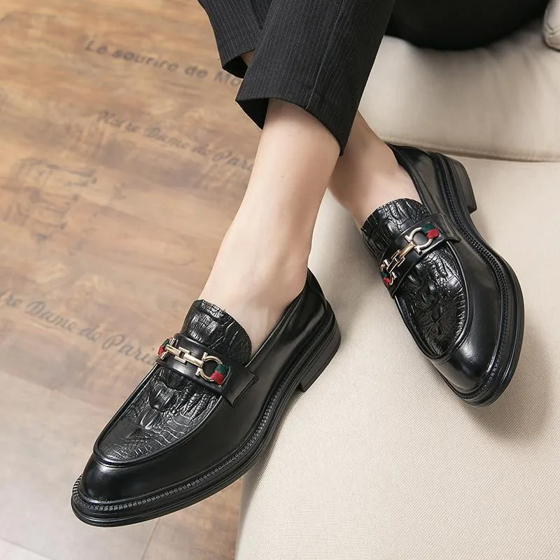 2023 nya män Casual Classic Designer Emed Läder Märke Bekväma Business Klänning Skor för män Loafers_voghion.com