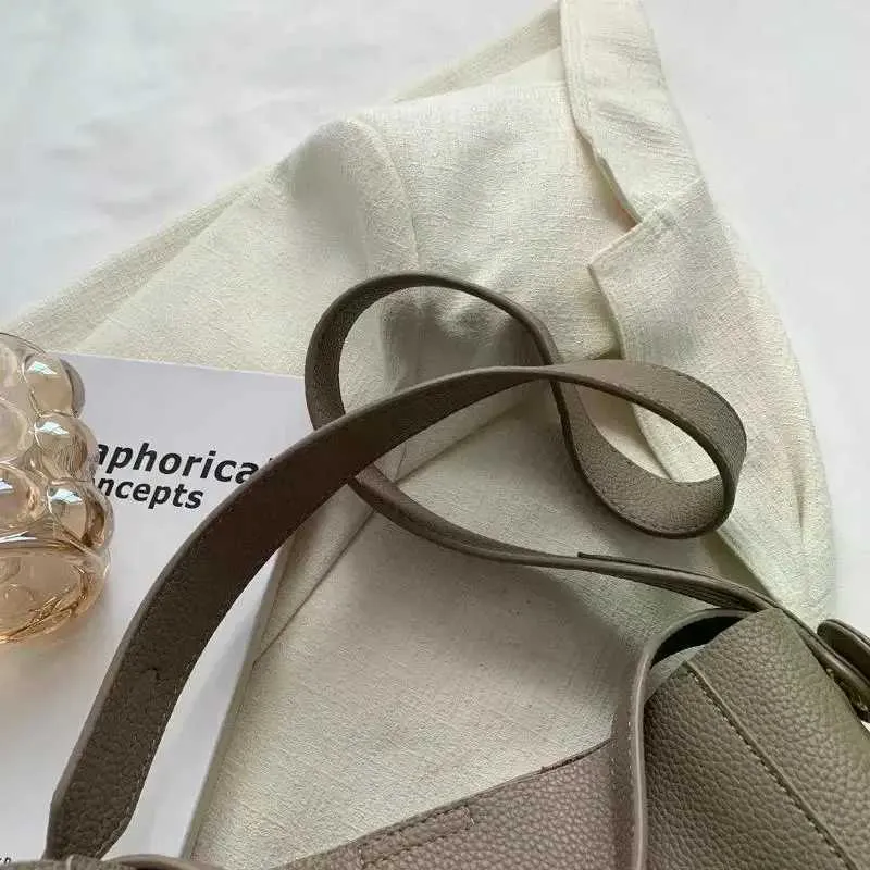 Eimer-Schulter-Seitentaschen für Frauen 2024 Weibliche Designer Trend Kleine Leder Umhängetasche Geldbörsen und HandtaschenC241105_voghion.com