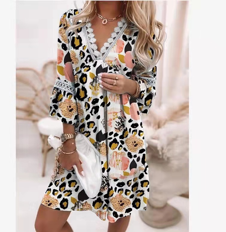 Abito casual da vacanza bohémien in stile patchwork in pizzo stampato con scollo a V, primavera 2022_voghion.com