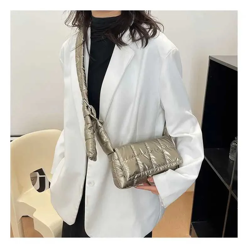 Moda trapuntata invernale leggera calda imbottita in cotone scozzese a tracolla da donna sotto le ascelle borse gonfie borse a mano C241211_voghion.com