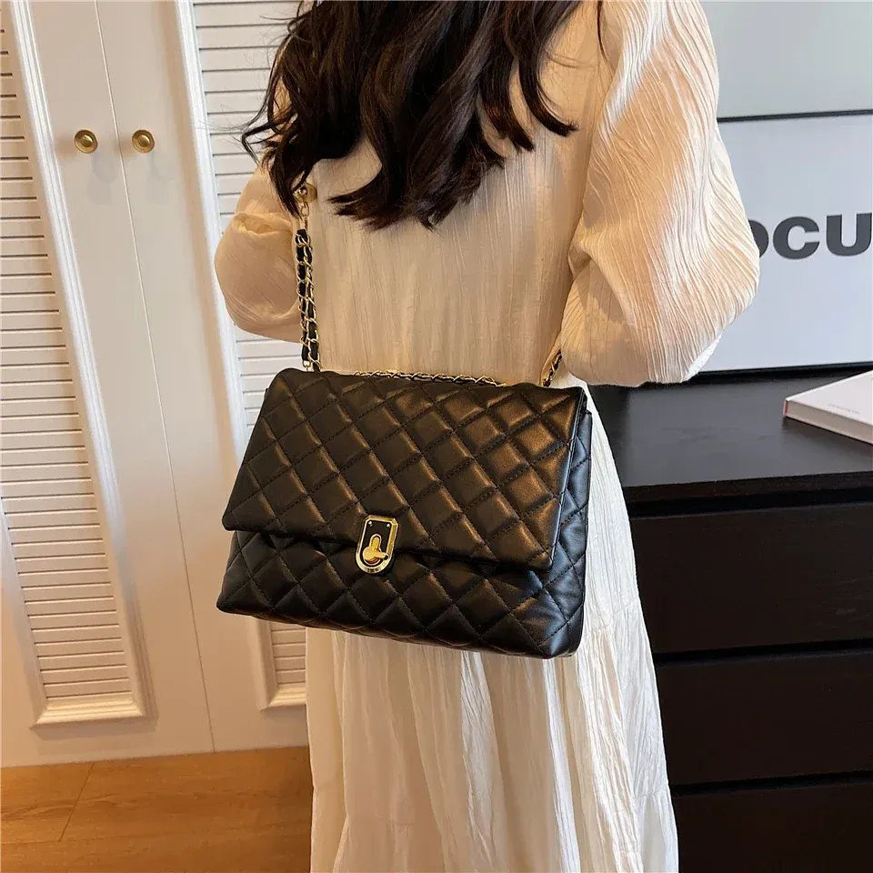 Burminsa Quilted Chain Shoulder Bag Designer Pu Leather Handbag_voghion.com