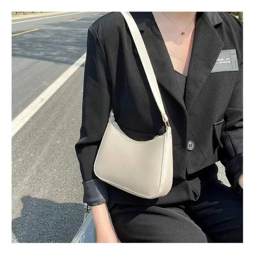 Stylish Women's Shoulder Bag Retro Small Handbag Casual Design_voghion.com