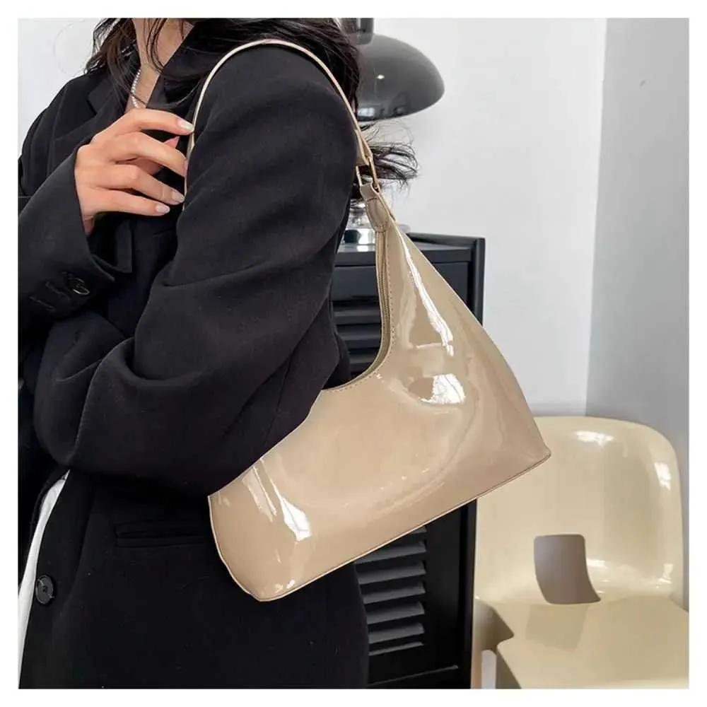 Glossy Shoulder Fashion PU Leather Solid Messenger Bag Purse WomenC241211_voghion.com
