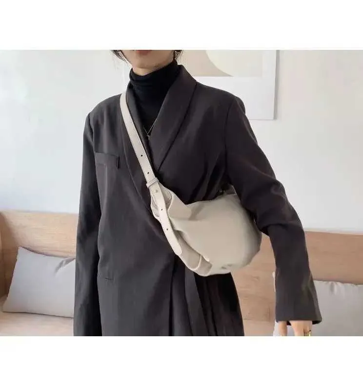 Borsa a tracolla alla moda con pieghe per donna in morbida pelle PU, borsa a tracolla firmata Dumpg Fashion Cloud, borsa Hobo BolsasC241103_voghion.com