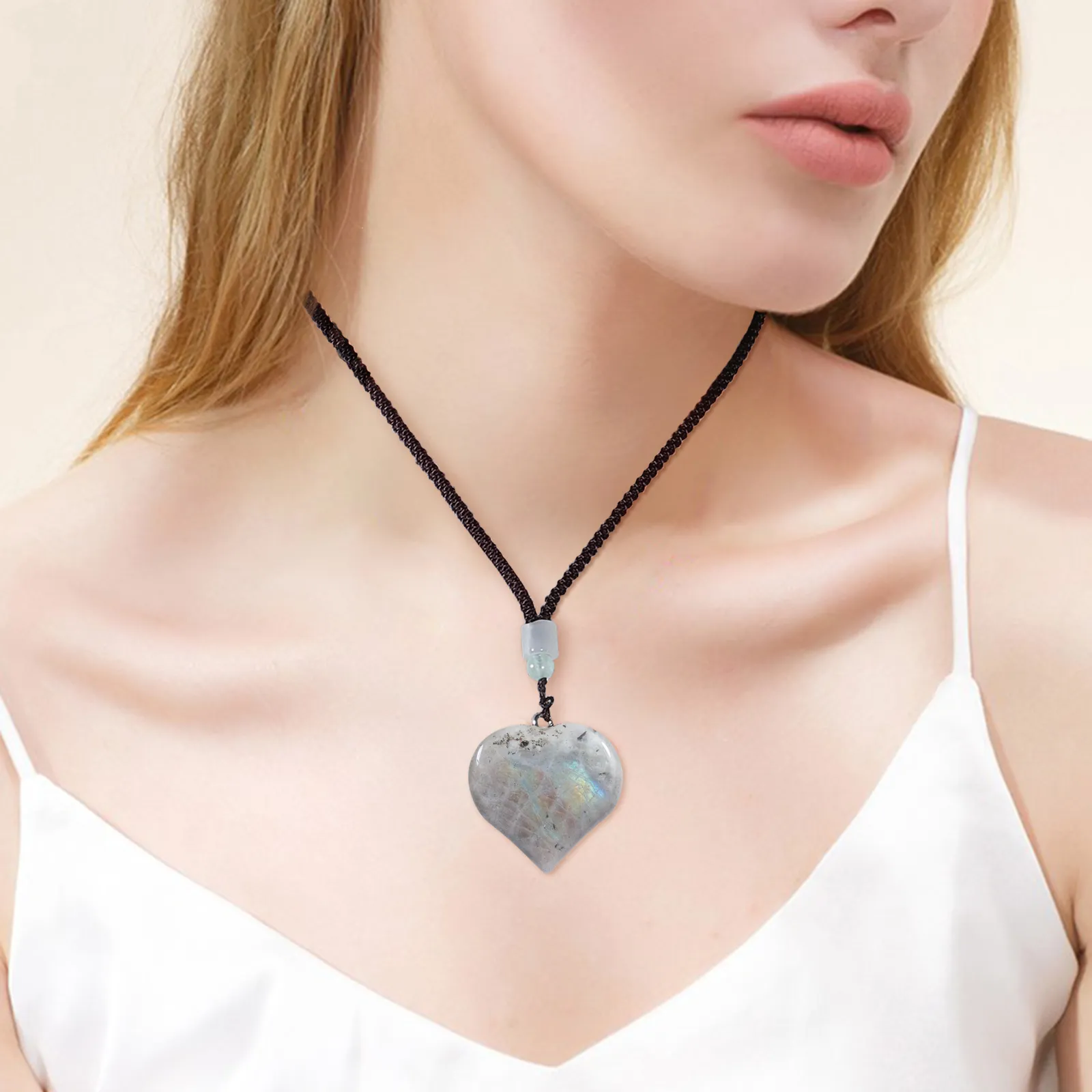 Natural Crystal Heart Pendant Necklace Adjustable Healing Jewelry_voghion.com