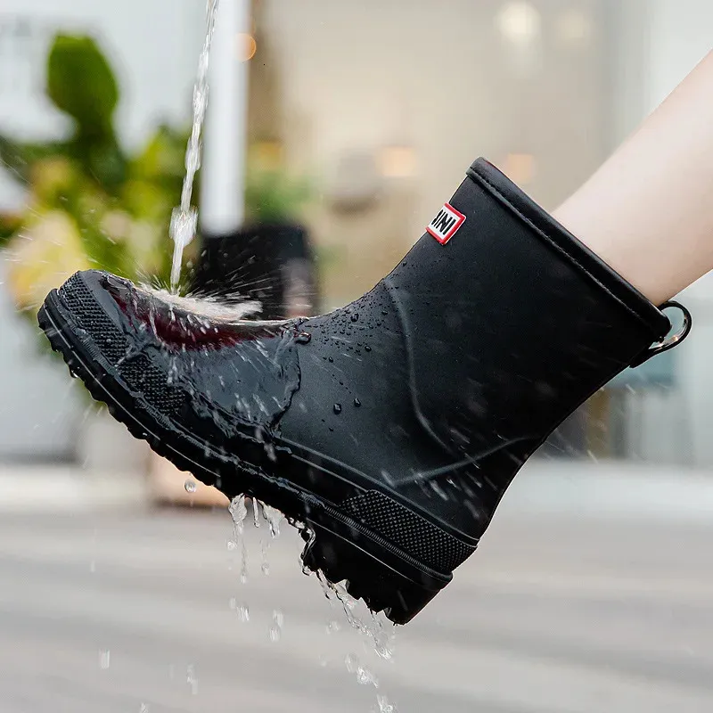 Damen Niedrige rutschfeste Küchen-Regenschuhe Wasser Frau Gummi Garten Galoschen Slip-on Regenstiefel Kurze Stiefel 231030_voghion.com