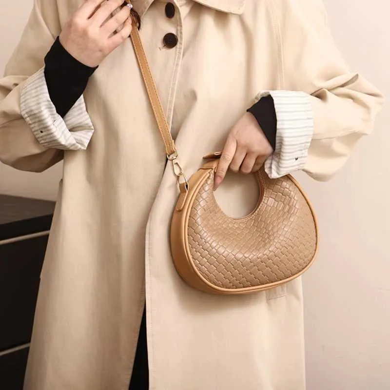 Borsa a tracolla da donna di alta qualità, nuova moda, design di nicchia, stile semplice, borsa a tracolla intrecciata da donna Ba241106_voghion.com