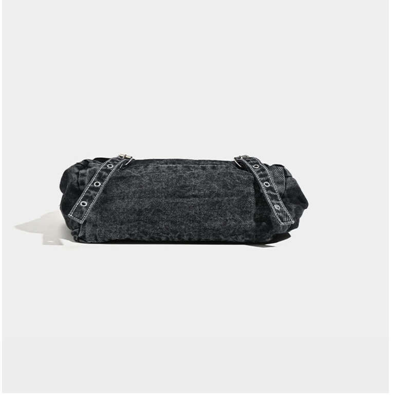 Sac fourre-tout grande capacité en jean délavé et usé, design de niche automne-hiver, grand sac croisé incliné à rivets_voghion.com