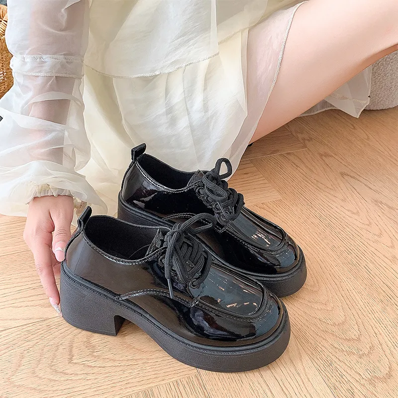 Spring 2024 New Black Platform Flats Women Loafers Slip On Boat Shoes Designer Casual Leather Oxfords_voghion.com