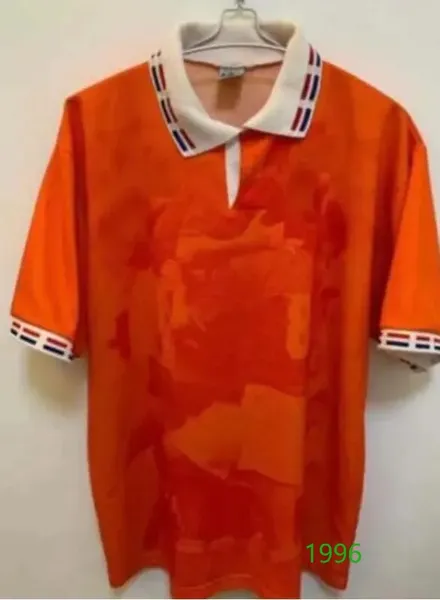 Van Basten Retro futbolo megztiniai Olandijos futbolo marškinėliai BERGKAMP Gullit Rijkaard DAVIDS Nyderlandai 08 10 96 97 1997 m._voghion.com