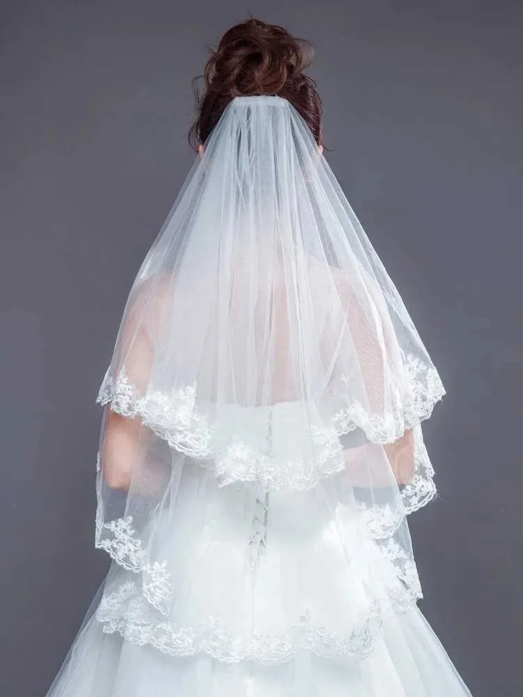 Hair Jewelry White Two Layers Veils Lace Edge Sexy Short Waist Length Wedding with Comb Dress Veil for Bride_voghion.com