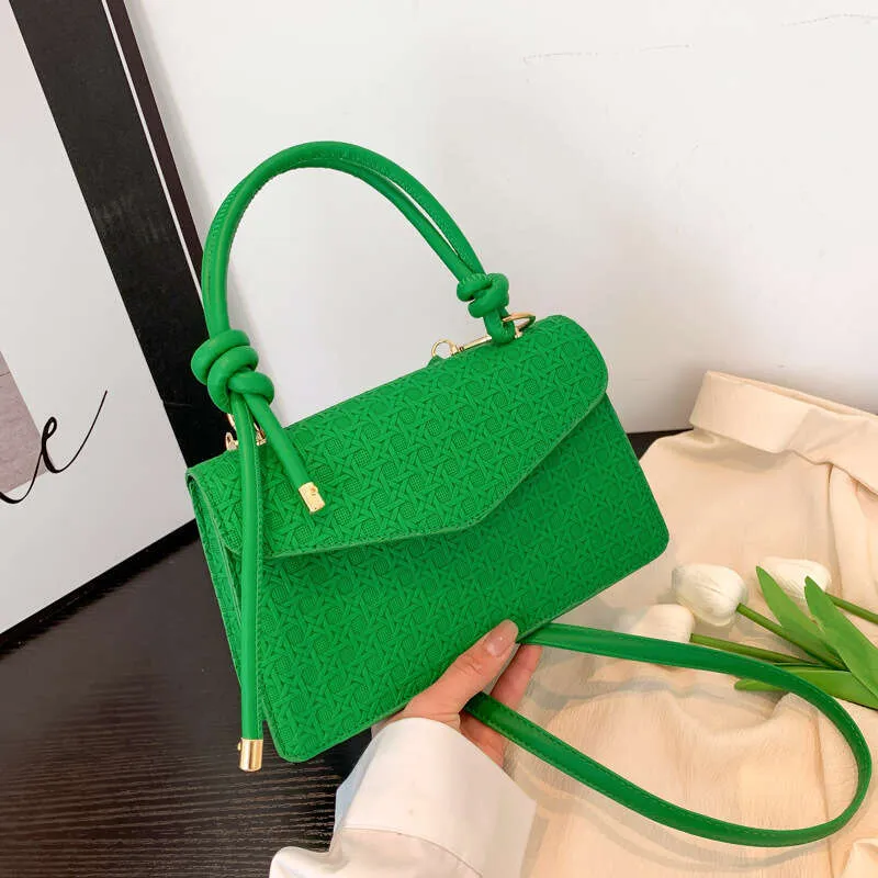 Crossbody Shoulder Handbag With Diamond Lattice Quilted Pattern_voghion.com