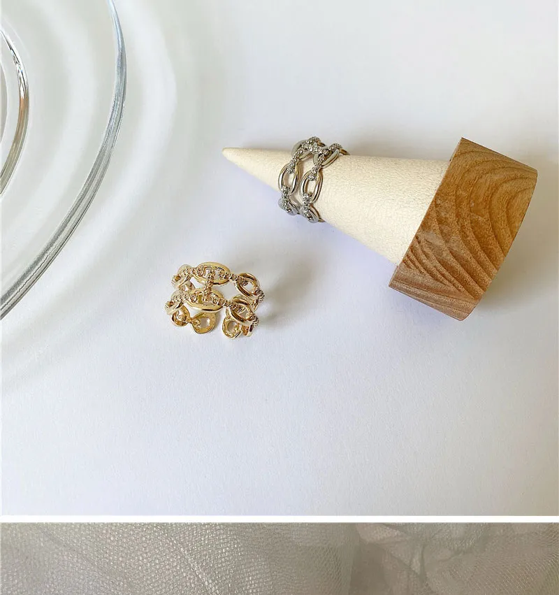 Pendant Necklaces Fashion Gold Color Metal Pig Nose Ring Simple Opening Geometric Hollow Heart Year Rings For Women_voghion.com
