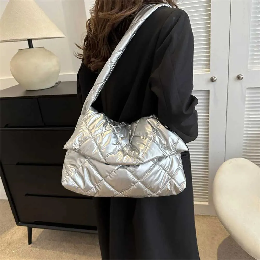 Borsa a tracolla imbottita in cotone imbottito invernale da donna alla moda, 2023, in nylon_voghion.com