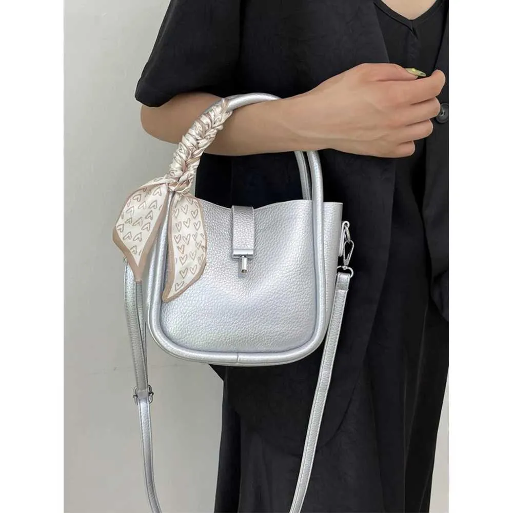 Teksturowana damska torba typu wiadro z PU Solidna duża pojemność Torby kompozytowe Damskie codzienne Uniwersalne torby crossbody do pracy_voghion.com