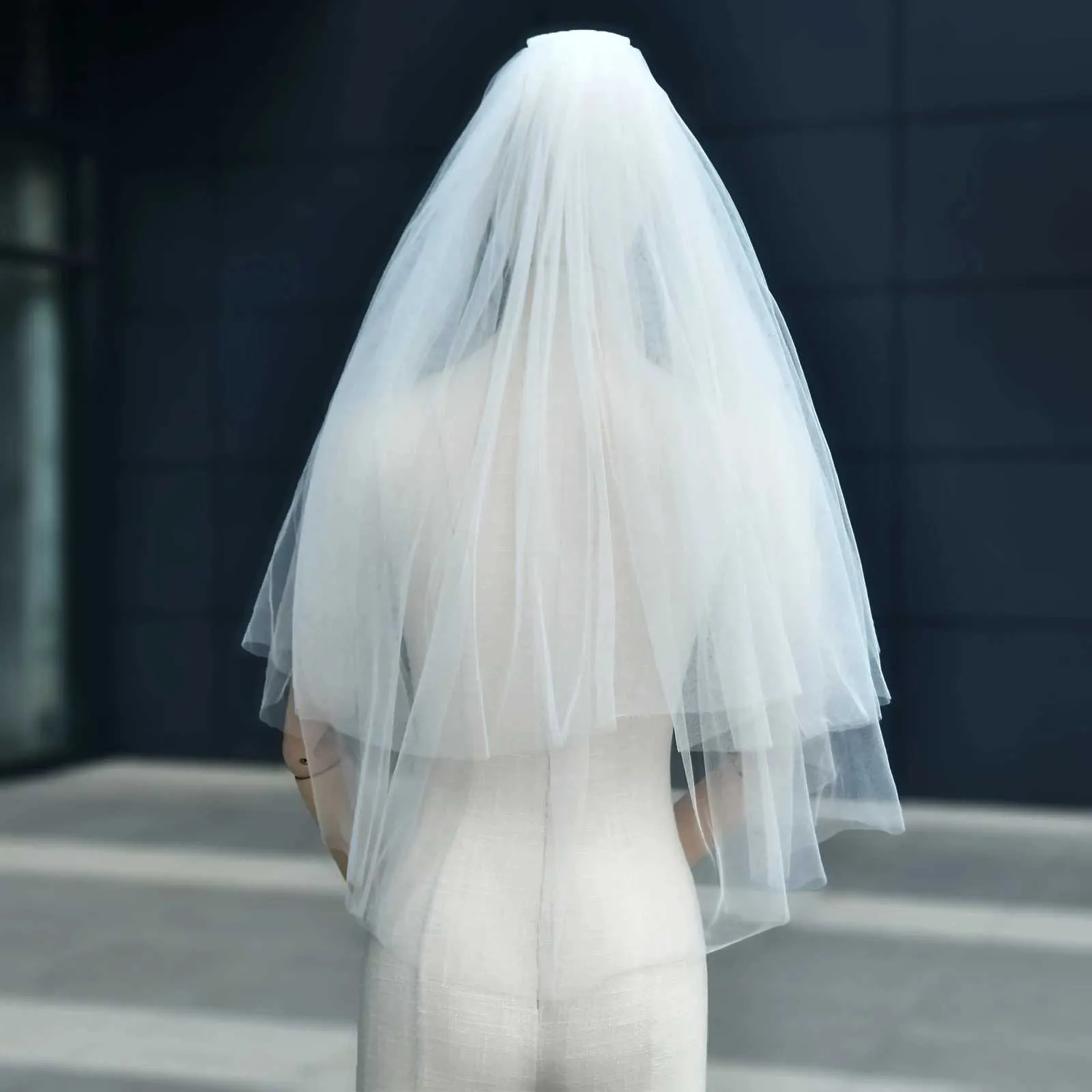 Gioielli V28 Veli corti a 2 strati trasparenti in morbido tulle italiano, accessori per capelli da sposa, velo da sposa per la sposa_voghion.com