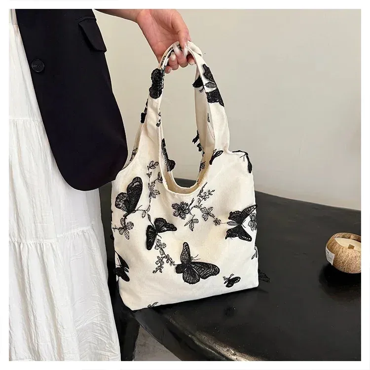 Summer Women's Shoulder Bag With Butterfly And Flower Canvas Design_voghion.com