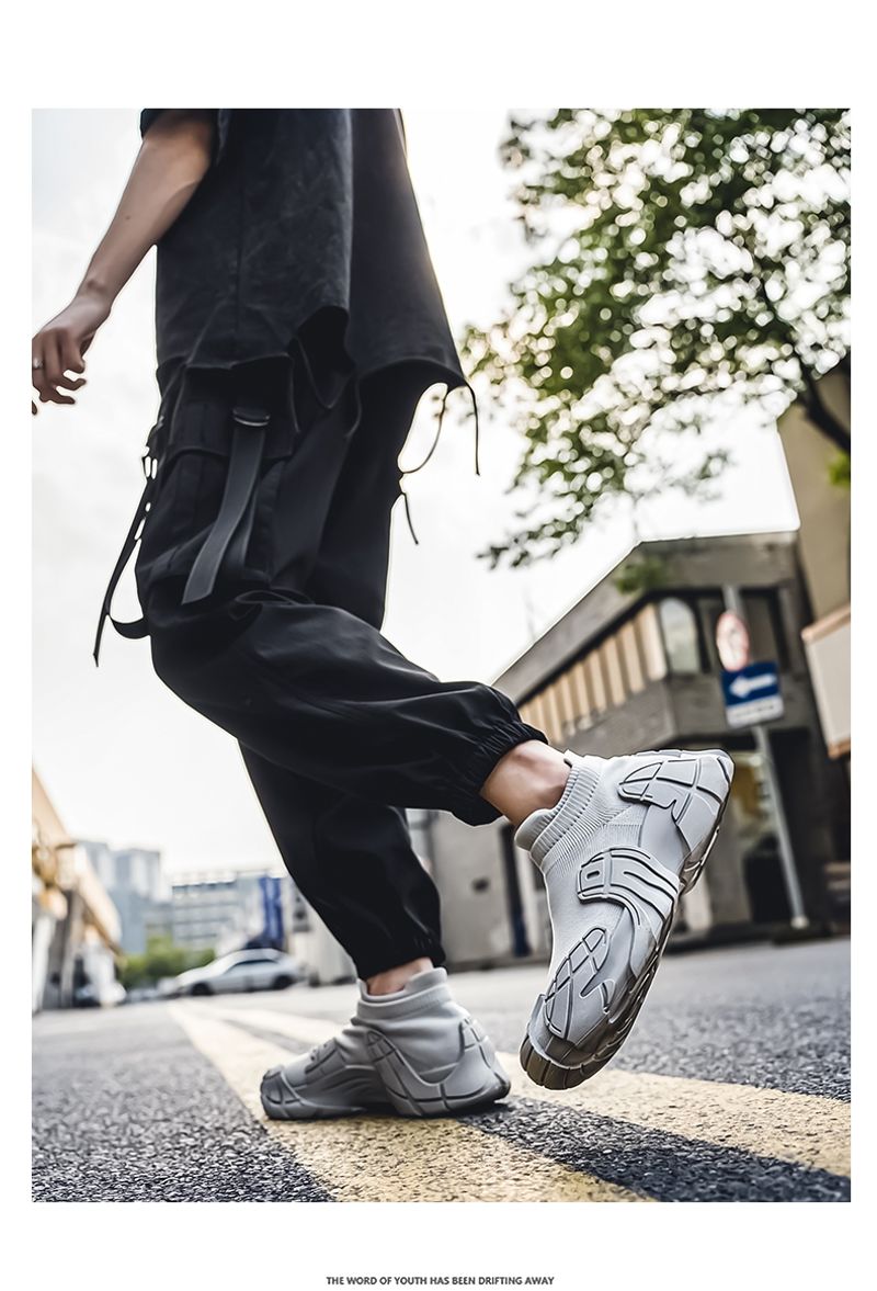 2024 Sneakers Herr Casual Herr Tenisskor Trainer Race Andningsbara Mode Loafers Löparskor För Herr_voghion.com