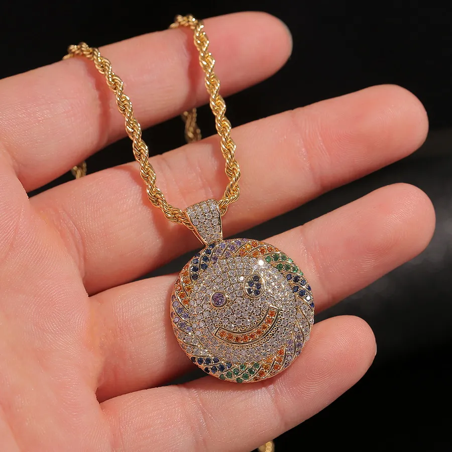 Smiley Face Pendant Necklace With Diamond Micro Inlay For Unisex_voghion.com