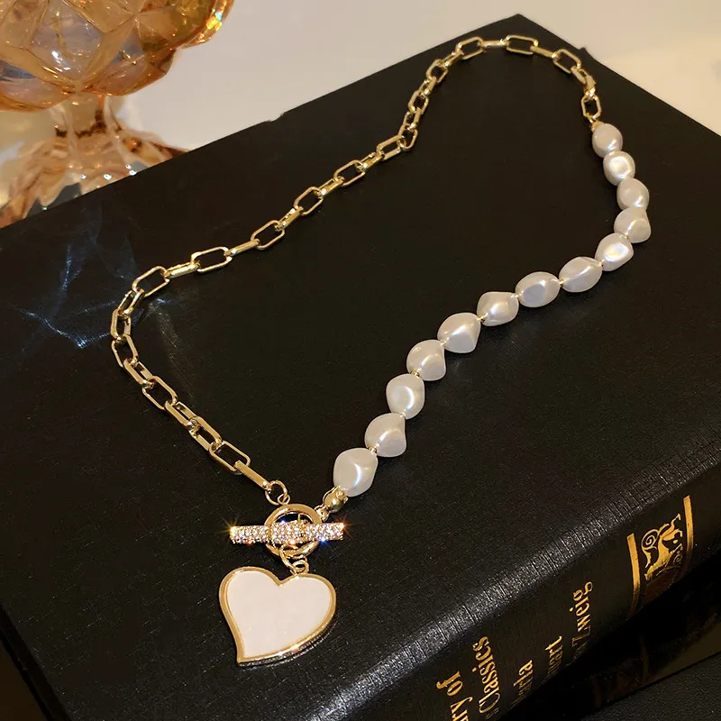 Collane con ciondolo Collana con cuore in conchiglia di perle per donna Fibbia a forma di T Choker Gioielli di moda Catena per clavicola_voghion.com