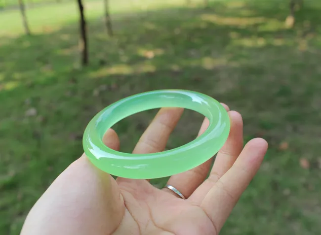 Natural Green Jade Bangle Bracelet Hand-carved Jadeite Jewelry_voghion.com