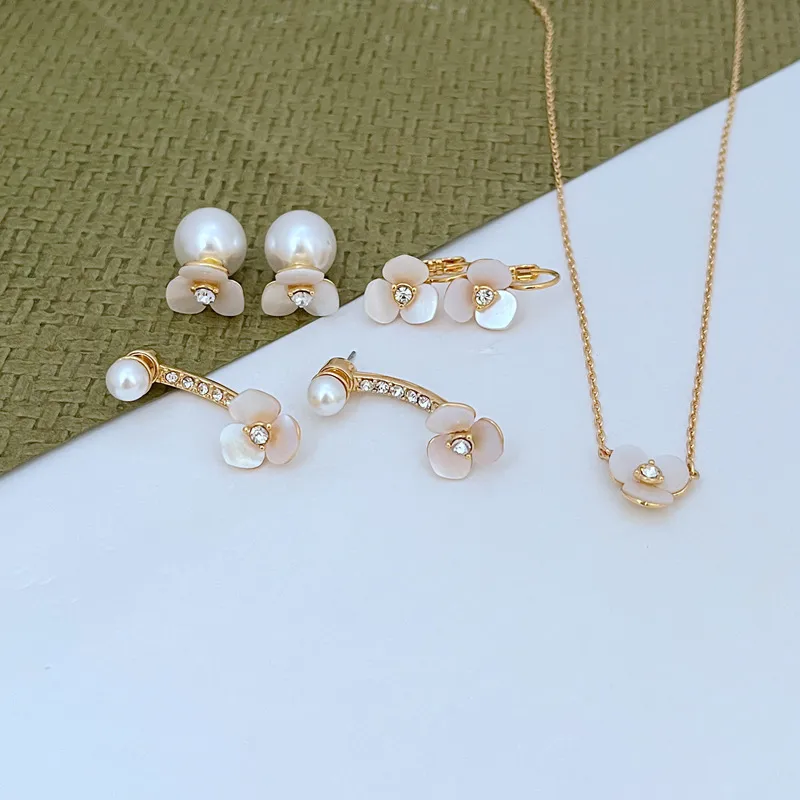 KS Brand Blummen Designer Ouerréng Halsketten Bijouset Fraen Hochzäit Verlobung Léift Häerz Natur Perl Sailormoon Goth_voghion.com
