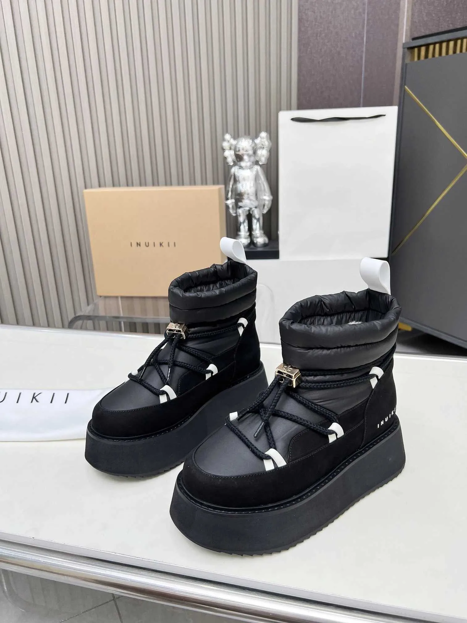 Casual Shoes INUIKII Winter Round Toe Flat Heel Thick Soled Snow Women Bands Wool ing Warm Cotton Boots Versatile Ankle_voghion.com