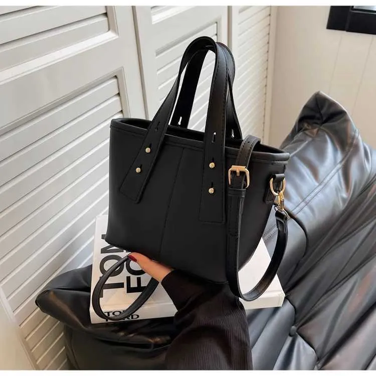Retro Women Pu Leather Bucket Solid Soft Large Capacity Female Crossbody Bag All-match Lady Commute Messenger Shoulder_voghion.com