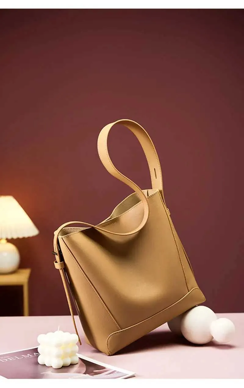 Denim shoulder fashion trend designer bucket large capacity genuine leather womens cross body bag Y241121_voghion.com