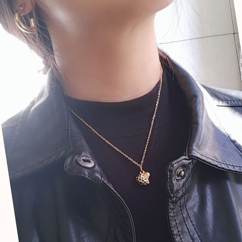 Nuovo amore in stile francese con un design piccolo e unico, collana con ciondolo avanzato_voghion.com