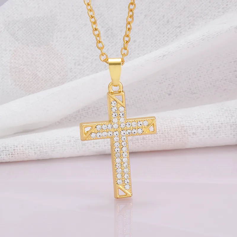 Classic Cross Pendant Necklace With Full Zircon For Men And Women_voghion.com