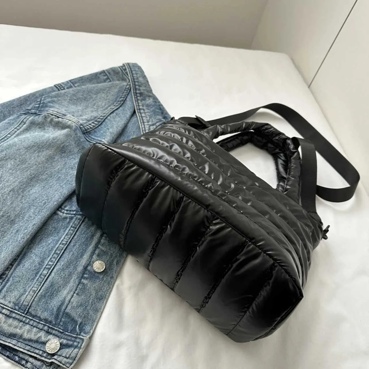 Gesteppte Damen Schultertasche Große Wasserdichte Ledertasche_voghion.com