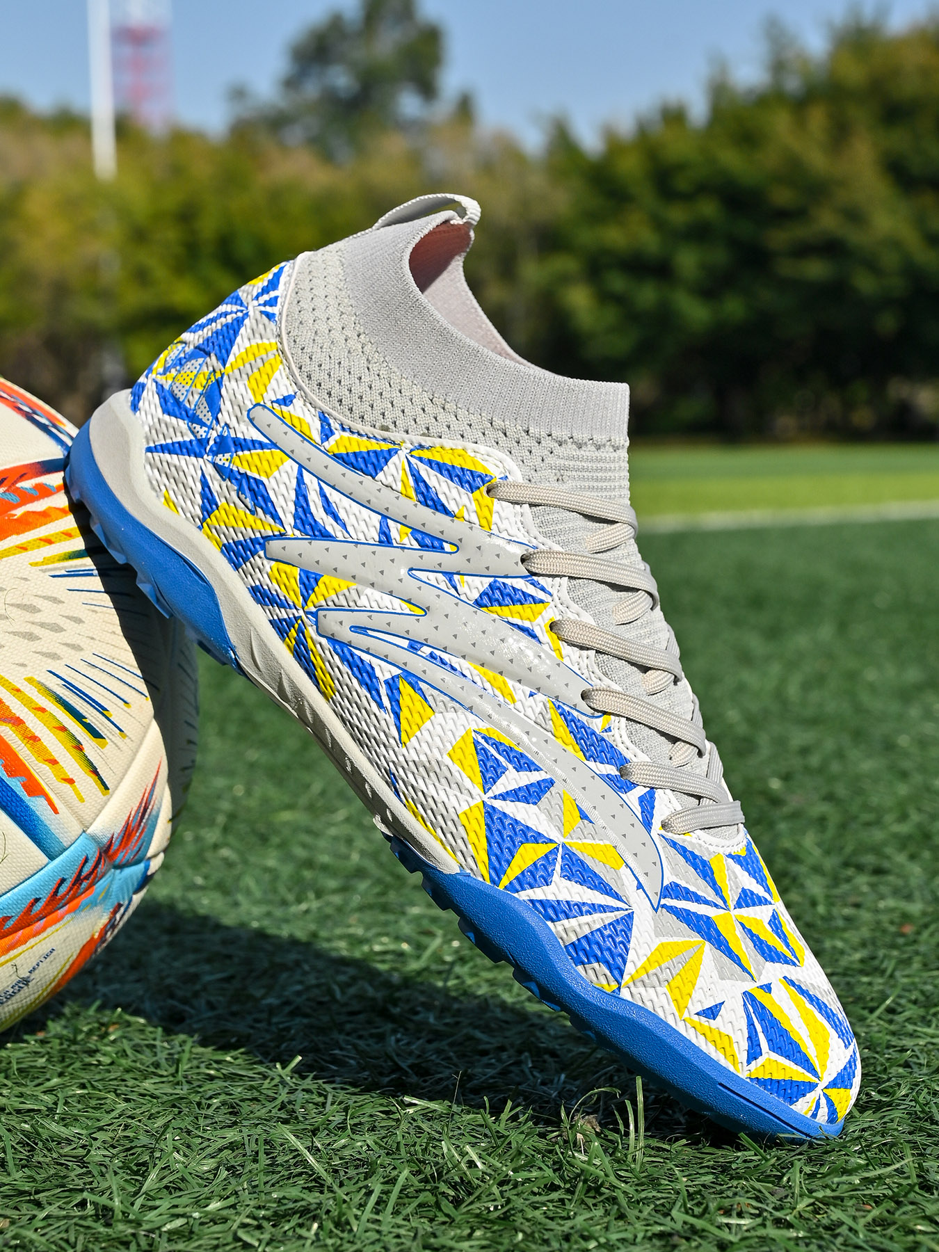 Nieuwe professionele voetbalschoenen lange spikes enkel voetbalschoenen FG antislip ultralichte heren ademende buitensport_voghion.com