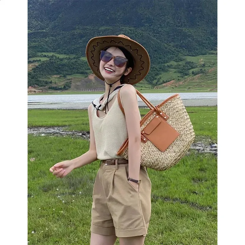 Casual Rattan Basket Bag Wicker Woven Women Handbags Handmade Summer Beach Straw Shoulder Crossbody Bags Big Tote Purse_voghion.com