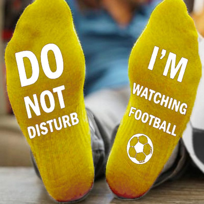 Unisex DO NOT DISTURB WATCHING FOOTBALL Neutrale Socken mit mittlerem Schlauch_voghion.com