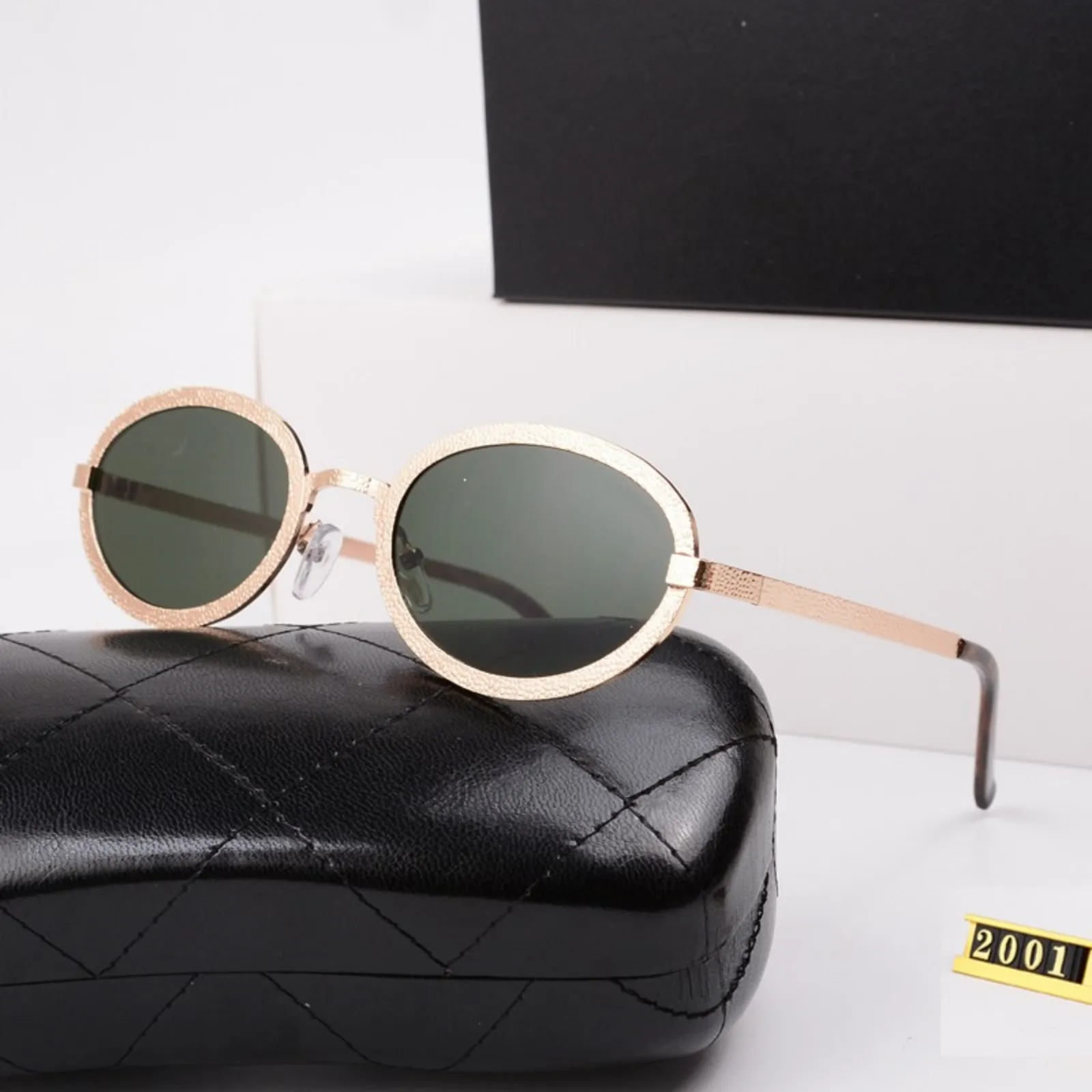 Modello CH2002 Donna Occhiali da sole a doppio ponte di alta qualità da uomo e da donna Lenti classiche Occhiali da sole Aviator Design_voghion.com