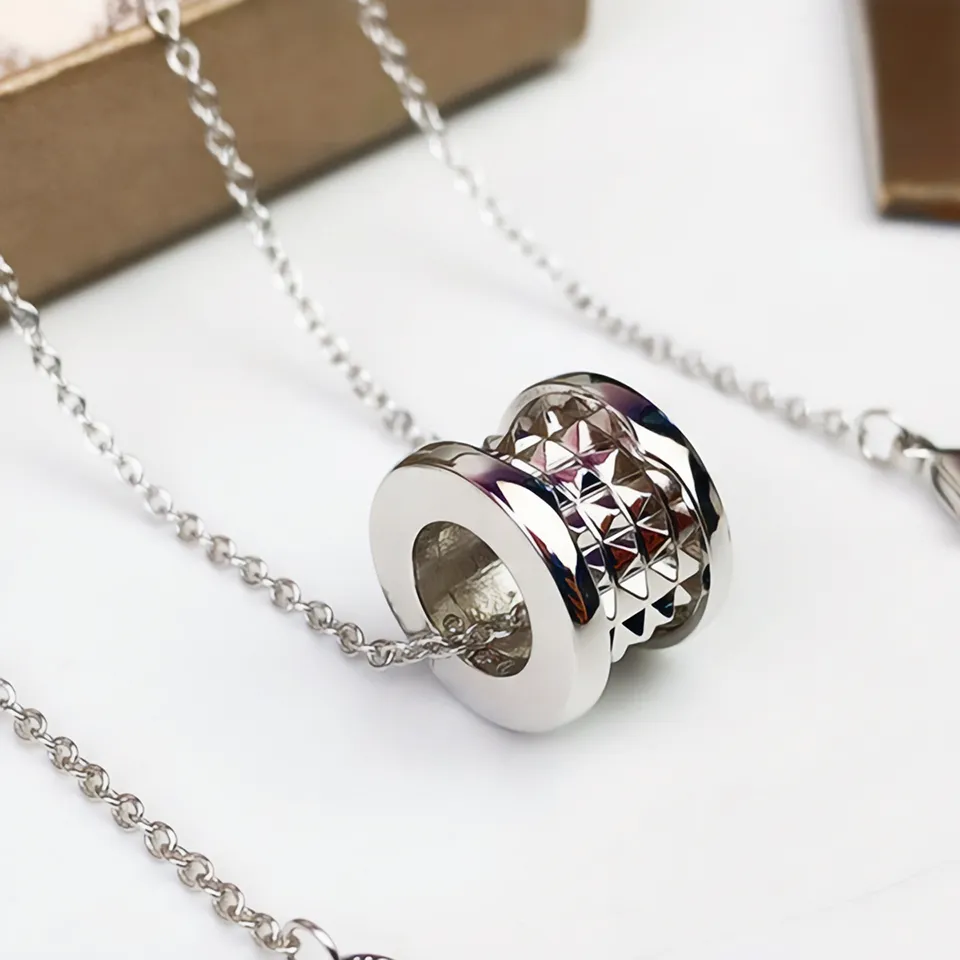 gioielli designer donne ciondolo oro regalo gioielli designer schmuck ciondolo collana_voghion.com
