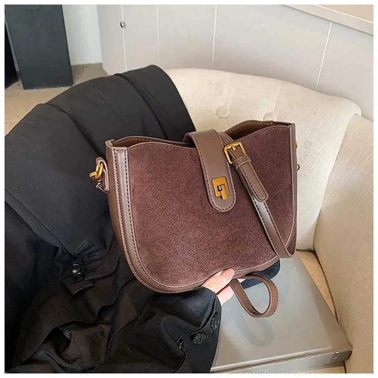 Borsa a secchiello Bury da donna, solida, alla moda, in pelle PU, con tracolla, versatile, per il tempo libero, con catena, semicerchio_voghion.com