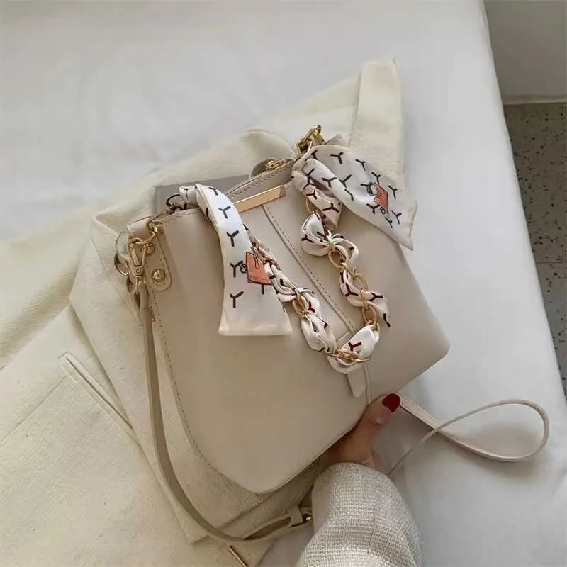 New Autumn And Winter High Quality Womens Crossbody Fashion Casual Underarm One Shoulder Versatile Bucket Ba241106_voghion.com