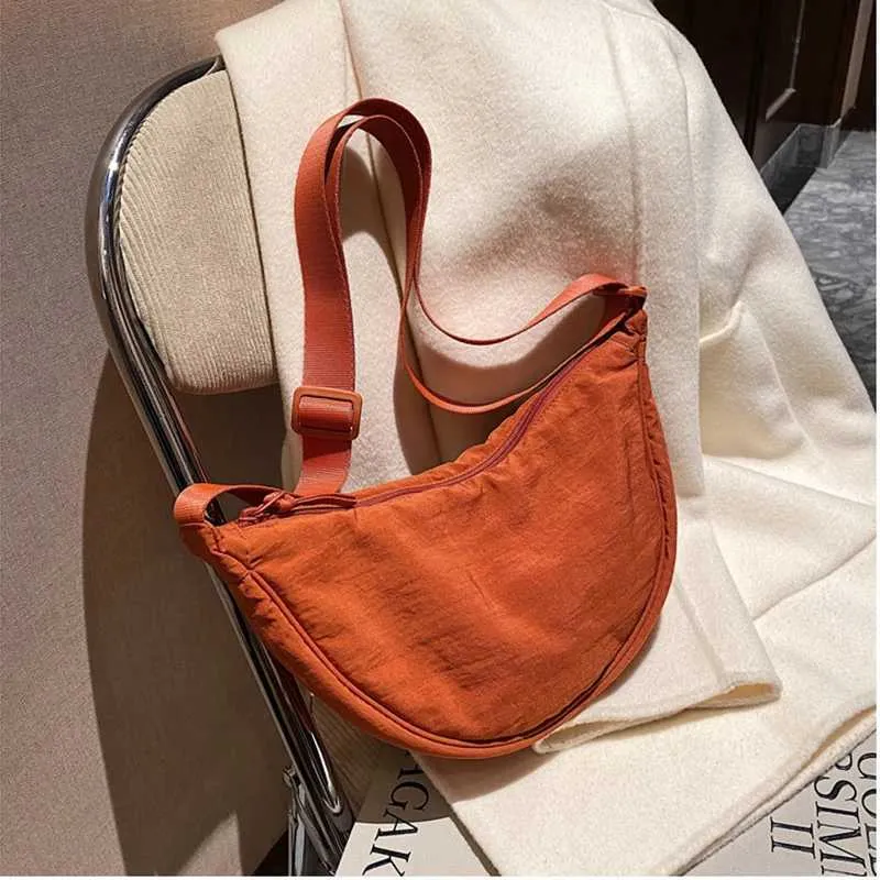 Lässige Hobo-Crossbody aus Nylon für Damen, Designer-Umhängetaschen, große Kapazität, Tragetasche für Damen, Reise-Shopper, Damengeldbörsen_voghion.com